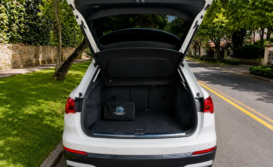 AUDI Q3 2023